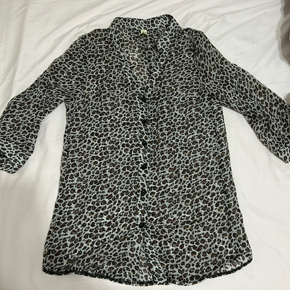 Leopard print top